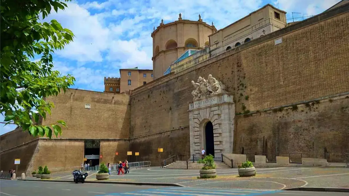 Vatican Museums Entrances: How to Choose the Right Entry Point